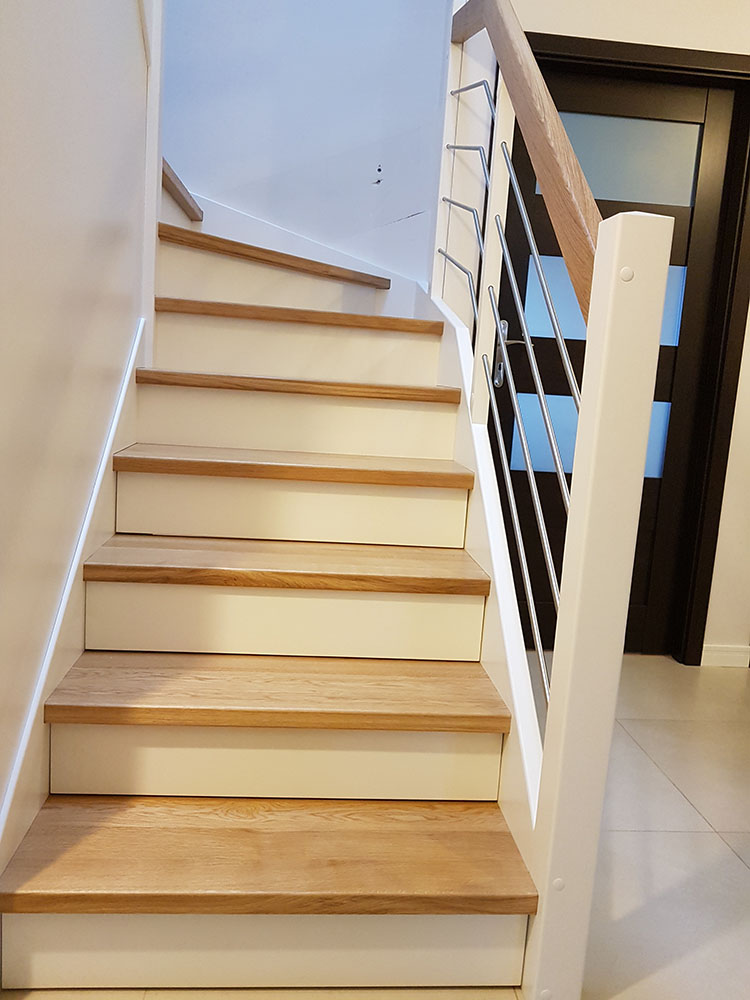 Szuflady w podstopniach