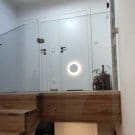 Schody samonośne dywanowe na policzku profilowanym